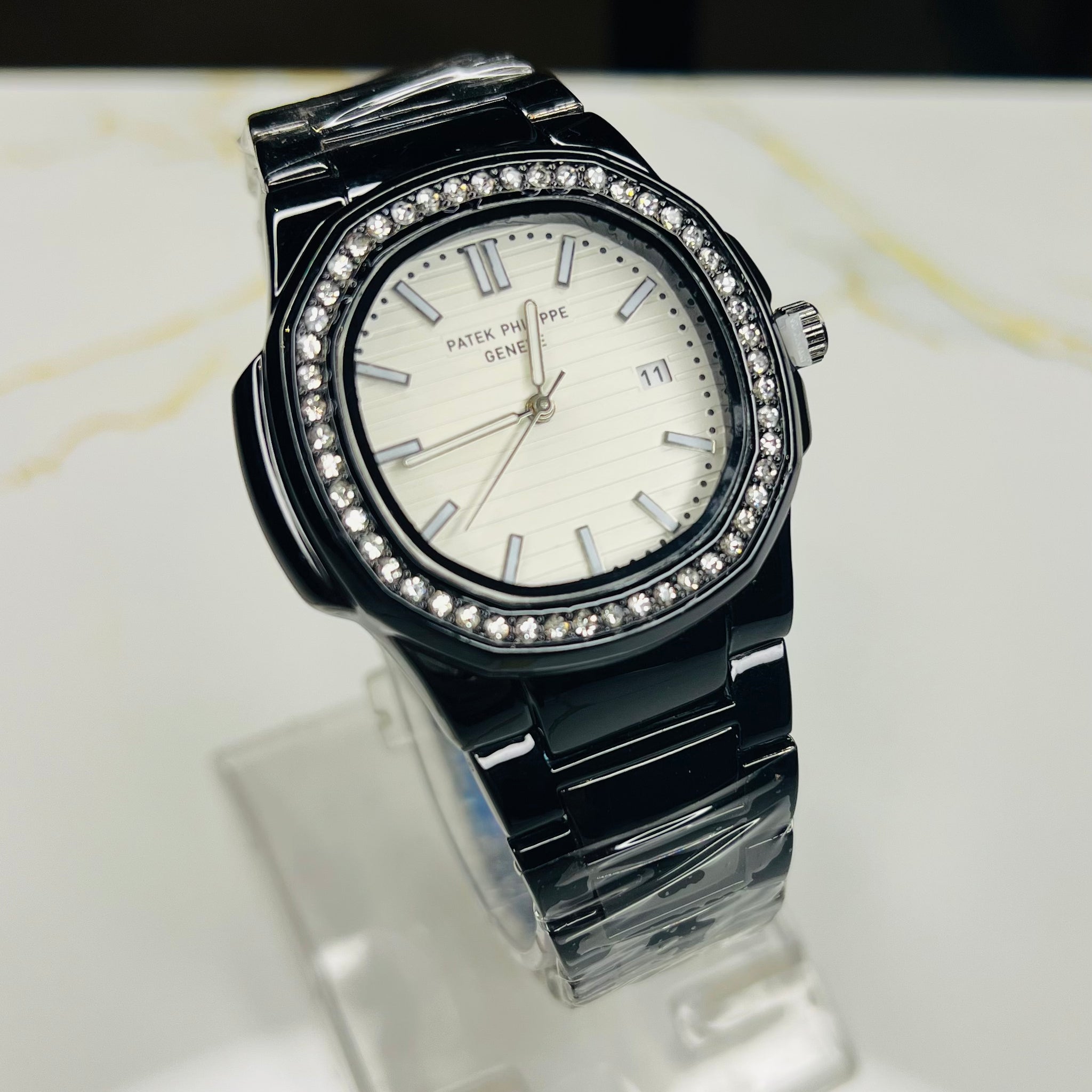 PATEK PHILIPPE GENEVE STONE Black-White Dial