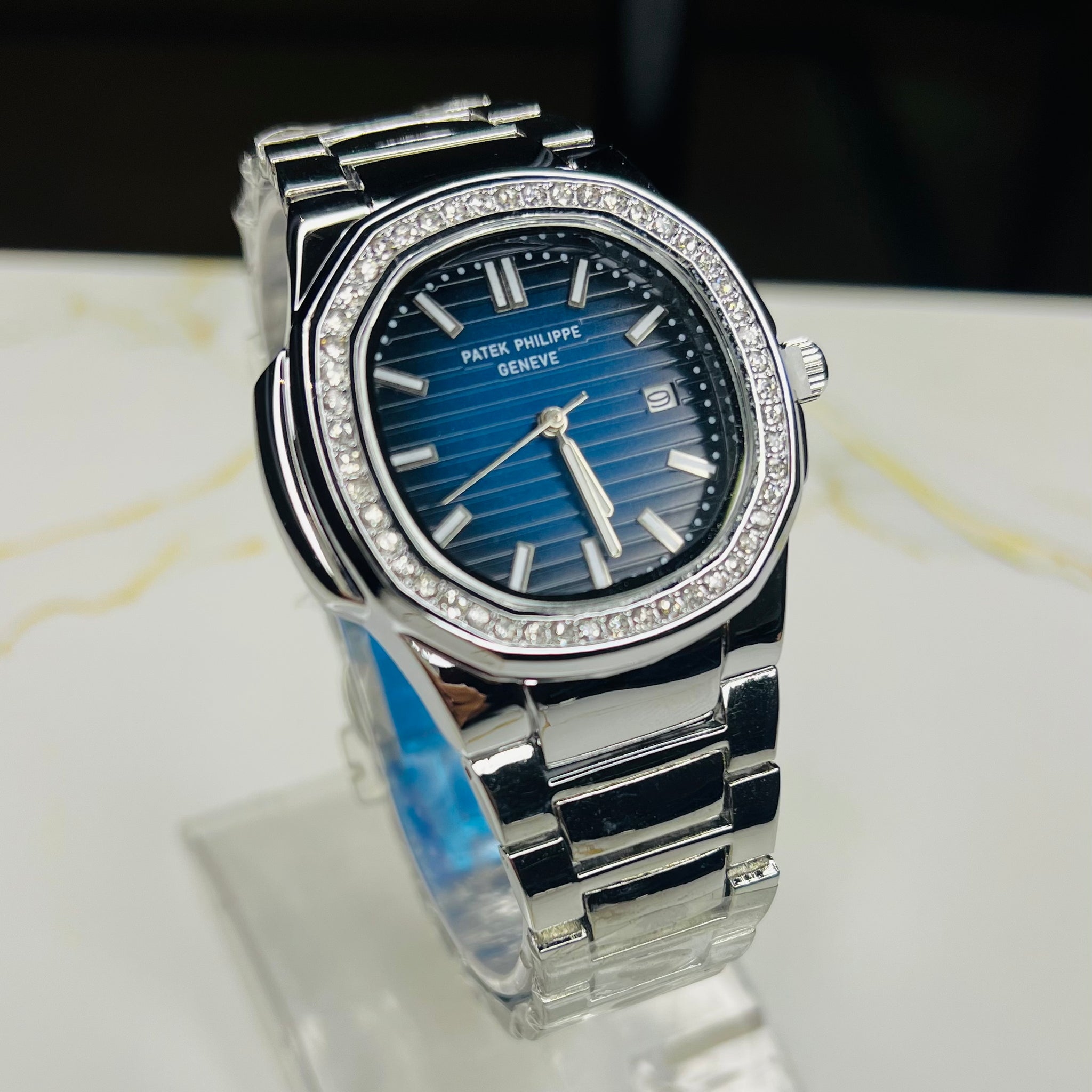 PATEK PHILIPPE GENEVE STONE Silver-Blue Dial